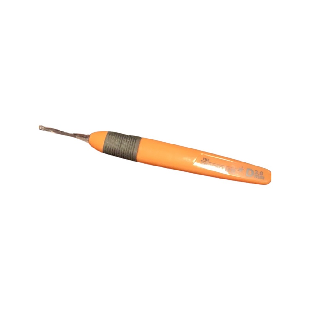 Crochet needle with light